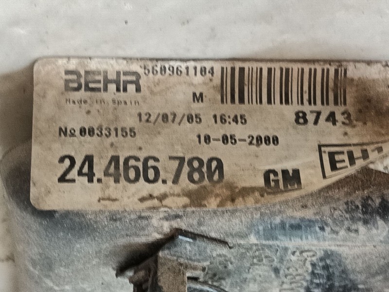 Recambio de electroventilador para opel combo tour 1.3 cdti 16v referencia OEM IAM 9129965 24466780 