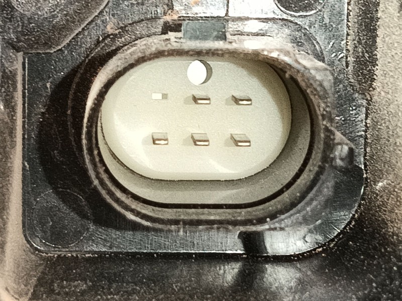 Recambio de piloto trasero izquierdo para audi q3 sportback (f3n) 35 tdi referencia OEM IAM 83A945091 646501 