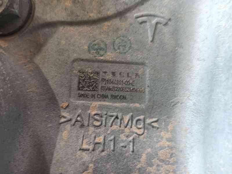Recambio de mangueta delantera izquierda para tesla model 3 (5yj3) ev awd referencia OEM IAM   