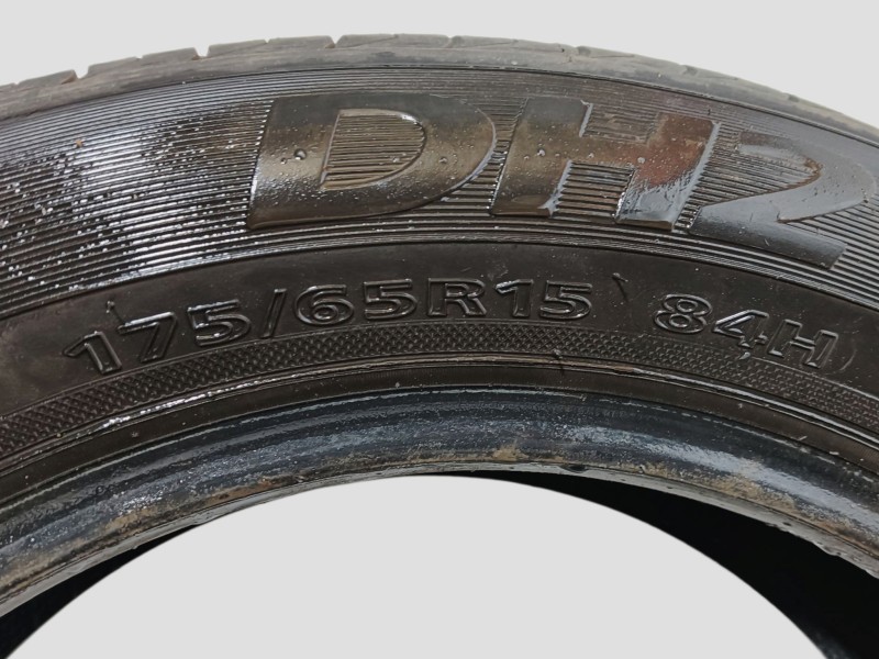 Recambio de neumatico para » otros... modelos referencia OEM IAM 175/65 R15 84H 2 DELINTE
