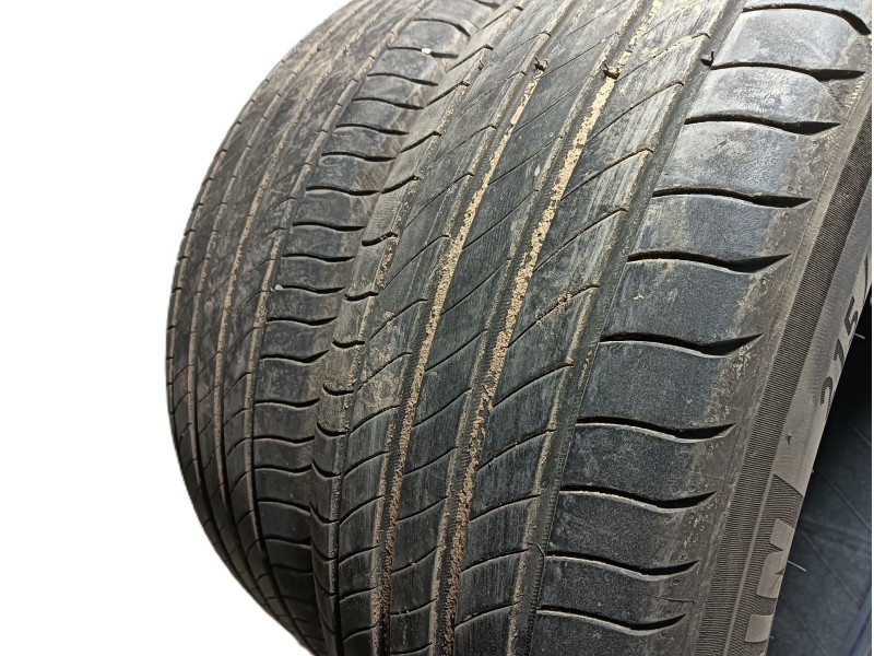 Recambio de neumatico para » otros... modelos referencia OEM IAM 215/60 R17 96H 2 MICHELIN