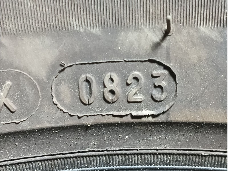 Recambio de neumatico para » otros... modelos referencia OEM IAM 215/60 R17 96H 2 MICHELIN