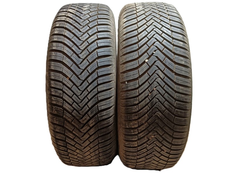 Recambio de neumatico para » otros... modelos referencia OEM IAM 215/60 R17 100V 2 CONTINENTAL