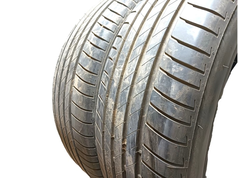 Recambio de neumatico para » otros... modelos referencia OEM IAM 215/60 R17 96H 2 BRIDGESTONE