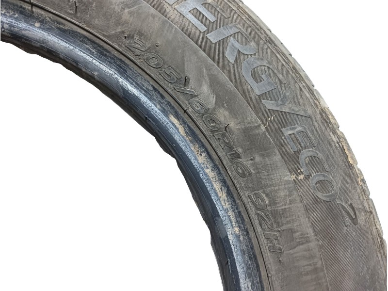 Recambio de neumatico para » otros... modelos referencia OEM IAM 205/60 R16 92H 2 HANKOOK