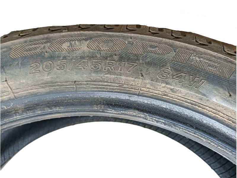 Recambio de neumatico para » otros... modelos referencia OEM IAM 205/45 R17 84W 2 BRIDGESTONE