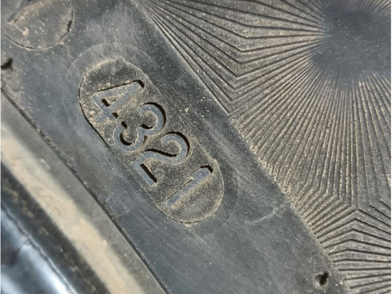 Recambio de neumatico para » otros... modelos referencia OEM IAM 225/55 R19 99V 2 CONTINENTAL