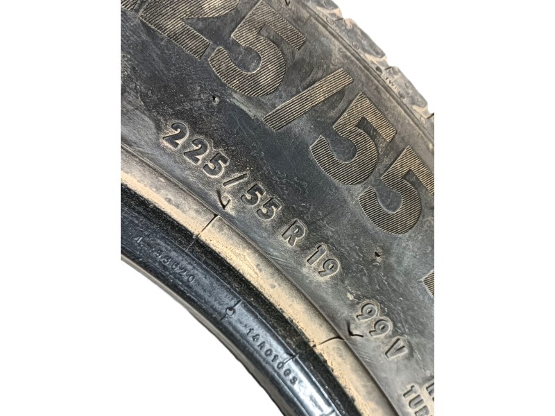 Recambio de neumatico para » otros... modelos referencia OEM IAM 225/55 R19 99V 2 CONTINENTAL