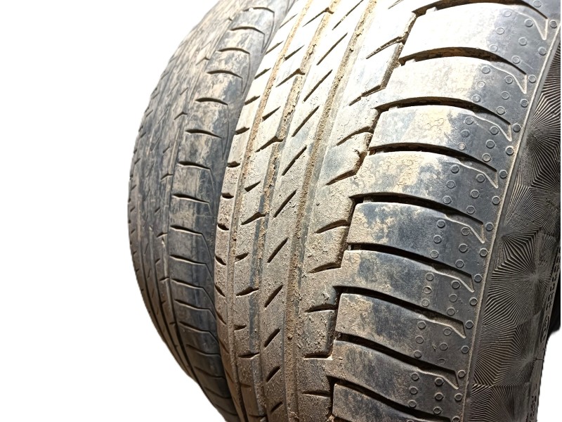 Recambio de neumatico para » otros... modelos referencia OEM IAM 225/55 R19 99V 2 CONTINENTAL