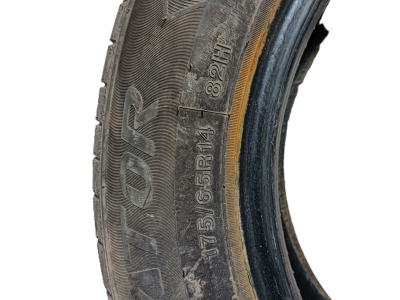 Recambio de neumatico para » otros... modelos referencia OEM IAM 175/65 R14 82H 2 LANVIGATOR