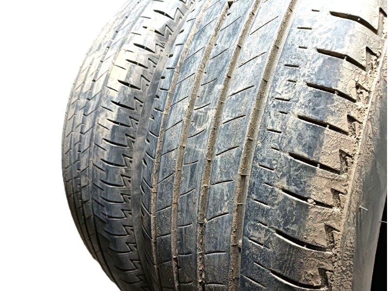 Recambio de neumatico para » otros... modelos referencia OEM IAM 215/60 R17 96H 2 BRIDGESTONE