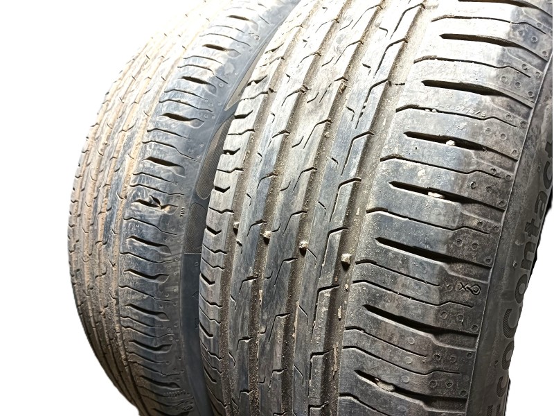 Recambio de neumatico para » otros... modelos referencia OEM IAM 215/50 R18 96V 2 CONTINENTAL