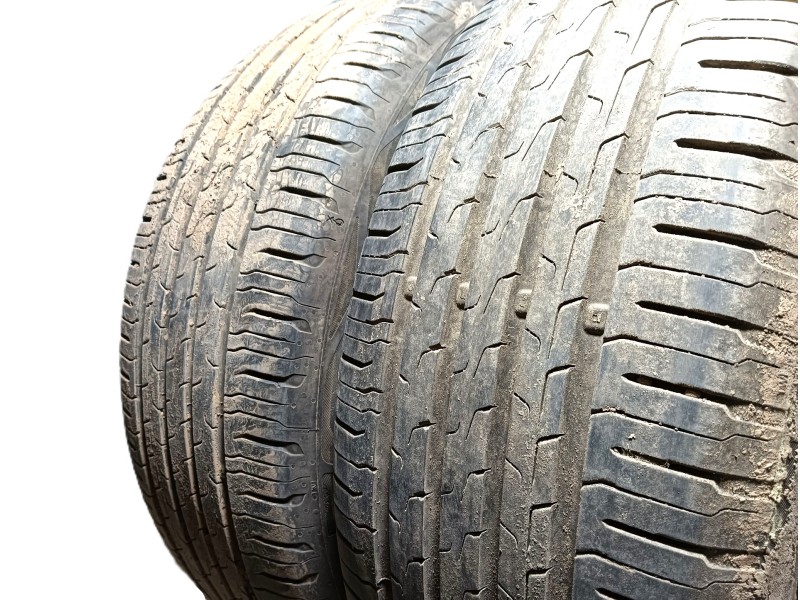 Recambio de neumatico para » otros... modelos referencia OEM IAM 215/50 R18 96V 2 CONTINENTAL