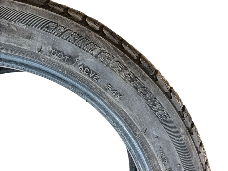 Recambio de neumatico para » otros... modelos referencia OEM IAM 215/50 R18 92W 2 BRIDGESTONE