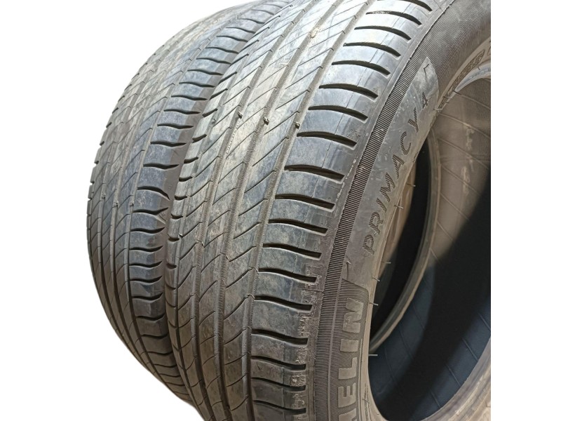 Recambio de neumatico para » otros... modelos referencia OEM IAM 215/60 R17 96H 2 MICHELIN