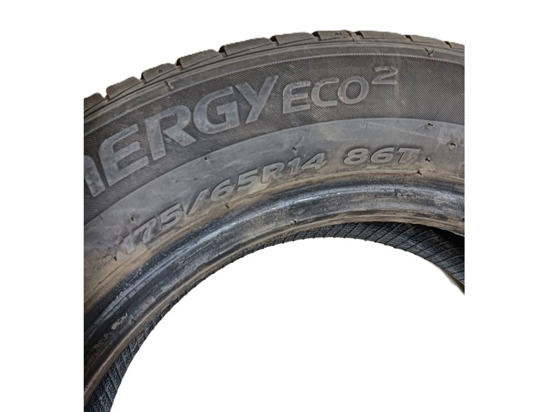 Recambio de neumatico para » otros... modelos referencia OEM IAM 175/65 R14 86T 2 HANKOOK