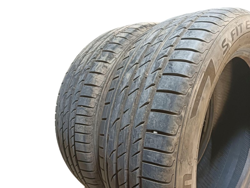 Recambio de neumatico para » otros... modelos referencia OEM IAM 195/55 R15 85V 2 LAUFENN