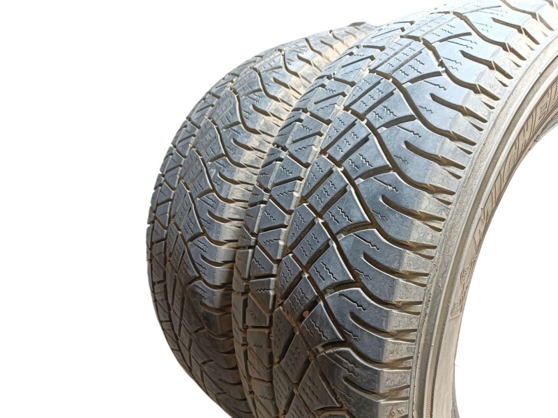 Recambio de neumatico para » otros... modelos referencia OEM IAM 245/65 R17 111H 2 MICHELIN