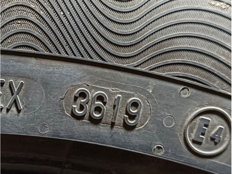 Recambio de neumatico para » otros... modelos referencia OEM IAM 205/55 R17 95V 2 CONTINENTAL