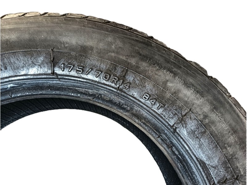 Recambio de neumatico para » otros... modelos referencia OEM IAM 175/70 R14 84T 2 OVATION