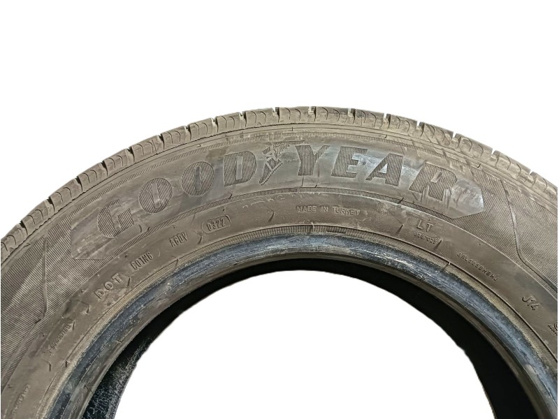 Recambio de neumatico para » otros... modelos referencia OEM IAM 195/75 R16 C 107/105R 2 GOOD YEAR