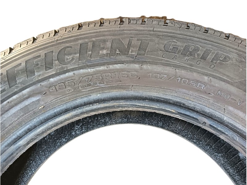Recambio de neumatico para » otros... modelos referencia OEM IAM 195/75 R16 C 107/105R 2 GOOD YEAR
