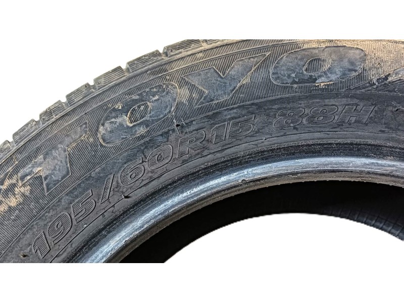 Recambio de neumatico para » otros... modelos referencia OEM IAM 195/60 R15 88H 2 TOYO