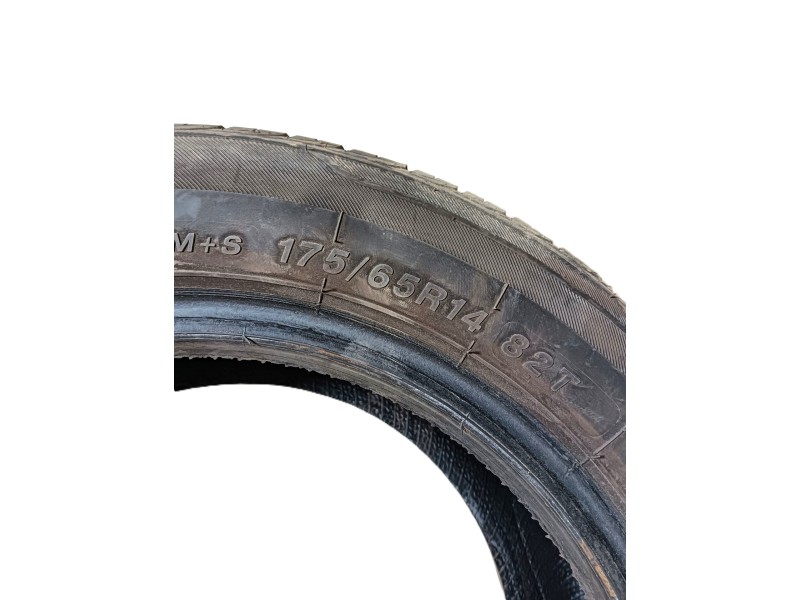 Recambio de neumatico para » otros... modelos referencia OEM IAM 175/65 R14 82T 2 TYRE THREE