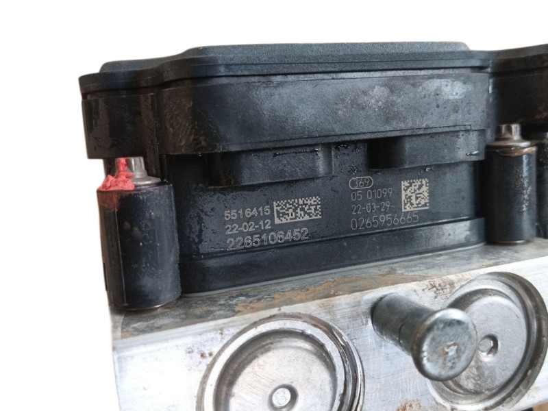 Recambio de abs para tesla model 3 (5yj3) ev awd referencia OEM IAM 104474600A  