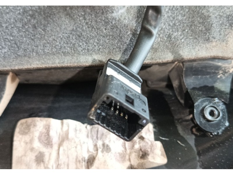 Recambio de retrovisor izquierdo para nissan nv400 furgoneta (x62, x62b) dci 125 referencia OEM IAM   