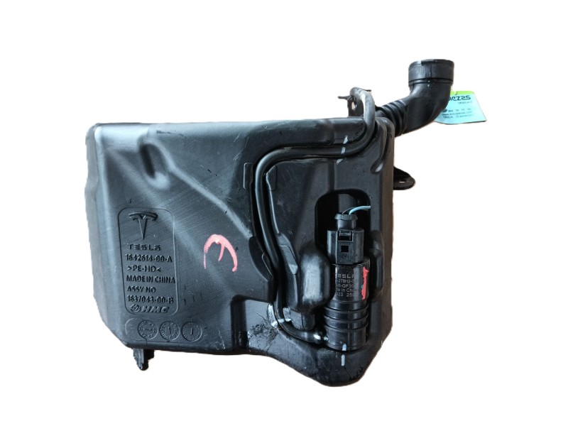 Recambio de deposito limpia para tesla model 3 (5yj3) ev awd referencia OEM IAM   