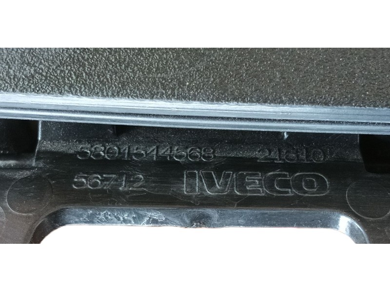 Recambio de guantera para iveco daily vi furgoneta 33s16, 35s16, 35c16, 40c16, 50c16 referencia OEM IAM   