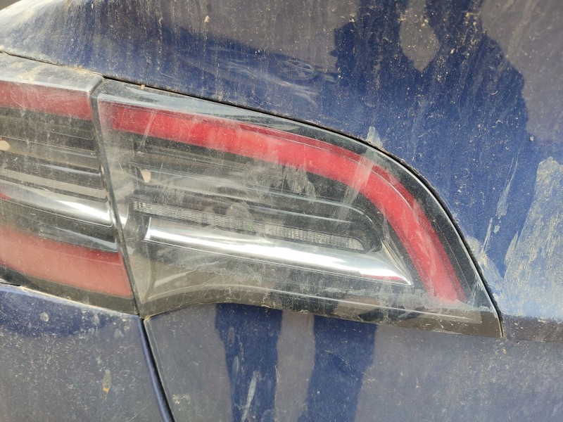 Recambio de piloto trasero izquierdo interior para tesla model 3 (5yj3) ev awd referencia OEM IAM   