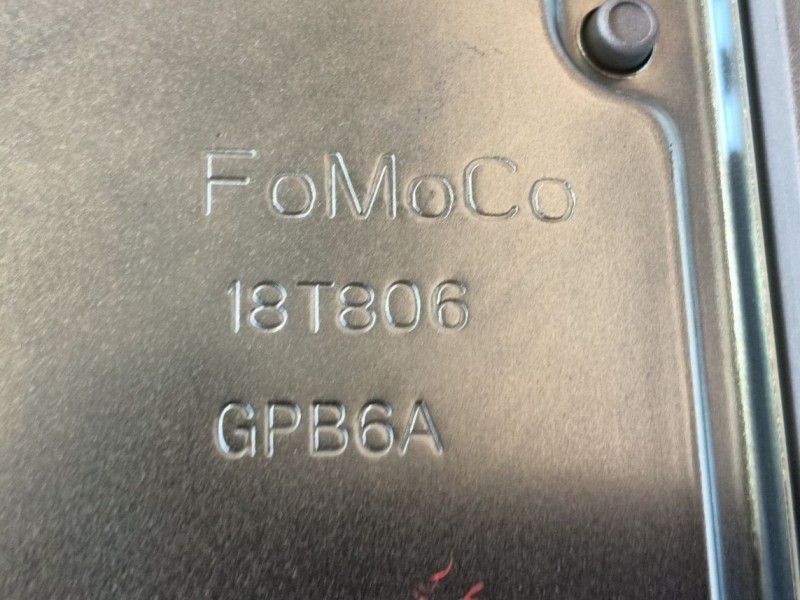 Recambio de modulo electronico para ford mustang mach-e (cgw) ev 4x4 referencia OEM IAM  18T806 