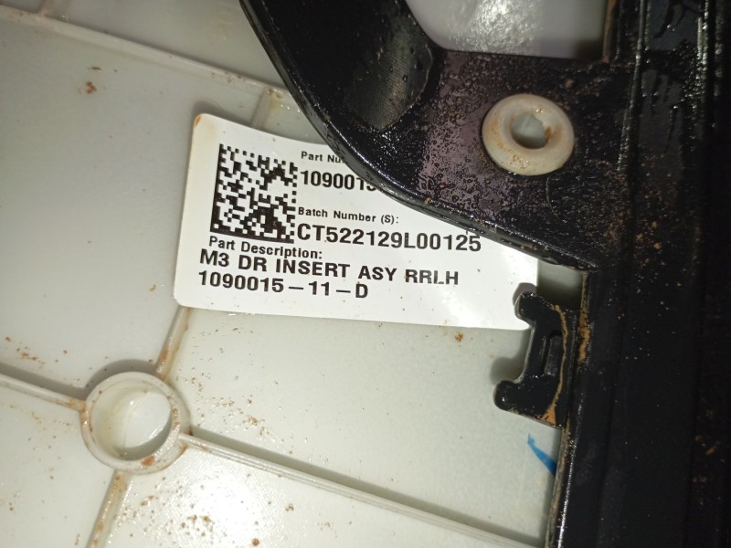 Recambio de guarnecido puerta trasera izquierda para tesla model 3 (5yj3) ev awd referencia OEM IAM   