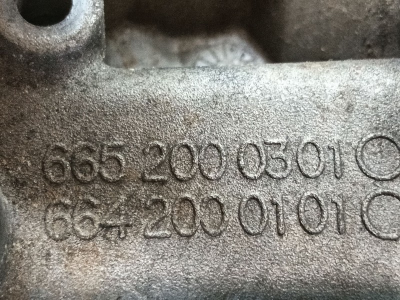 Recambio de bomba agua para ssangyong rexton 2.7 turbodiesel cat referencia OEM IAM   