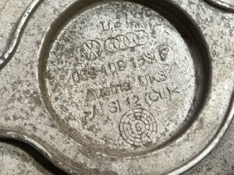 Recambio de tapa distribucion para audi a5 coupe (8t) 2.7 tdi referencia OEM IAM 59103171Q  