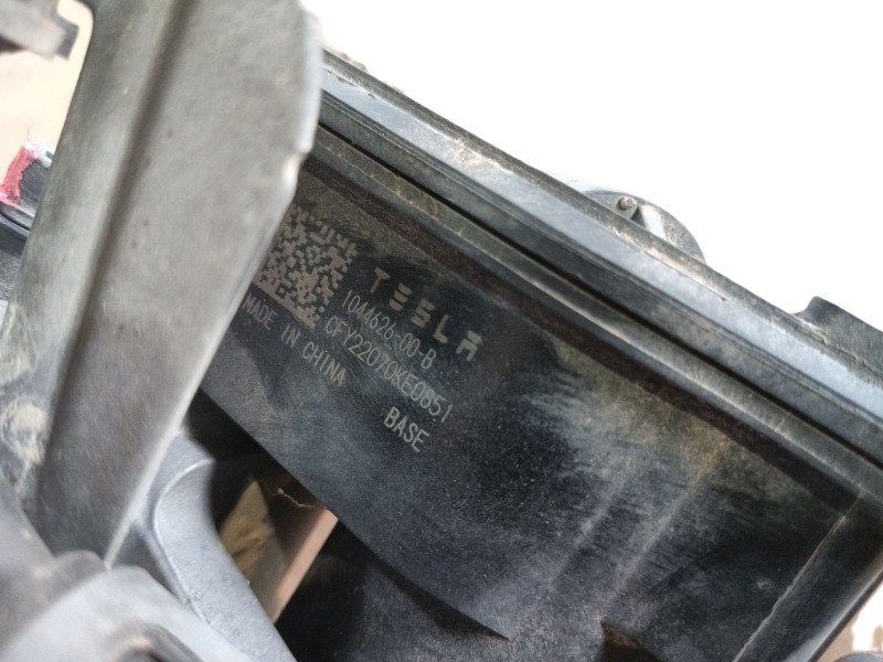 Recambio de pinza freno trasera derecha para tesla model 3 (5yj3) ev awd referencia OEM IAM 104462600B A1303 