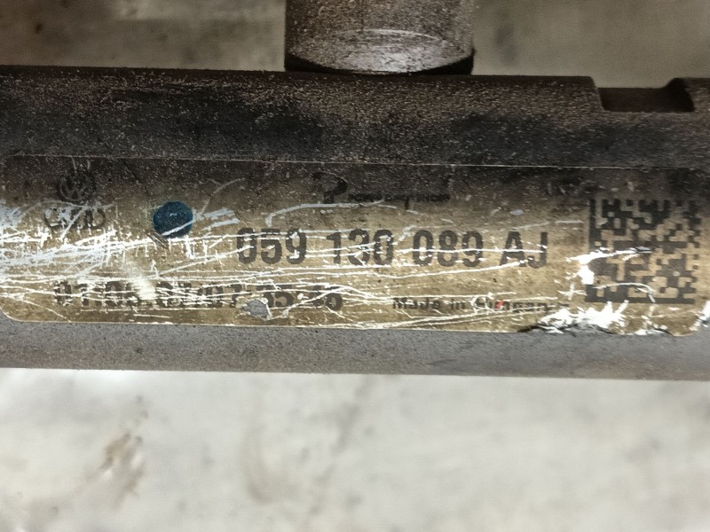 Recambio de rampa inyectora para audi a5 coupe (8t) 2.7 tdi referencia OEM IAM   