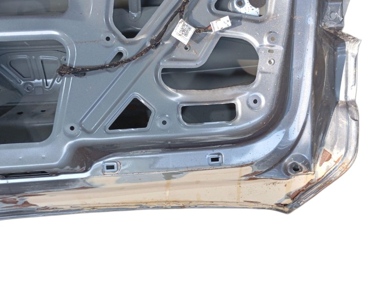 Recambio de porton trasero para byd seal u referencia OEM IAM   
