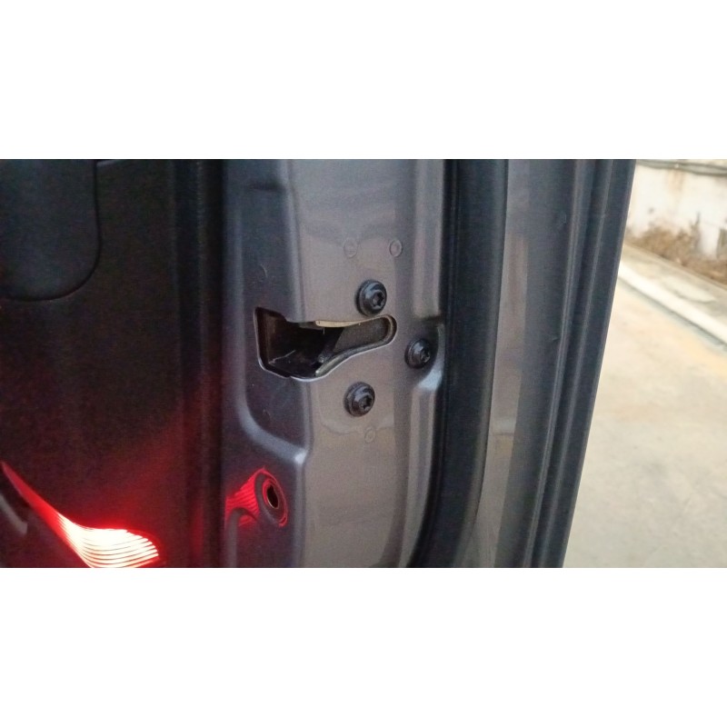 Recambio de cerradura puerta delantera derecha para ssangyong korando (ck) 2.0 e-xdi referencia OEM IAM 7122034001  