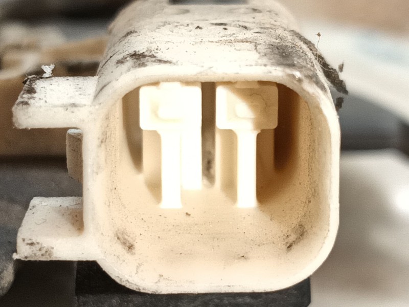 Recambio de cerradura capot para ford focus iii 1.6 ti referencia OEM IAM   