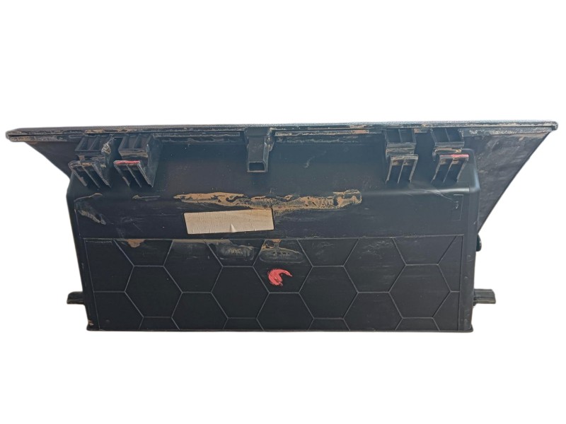 Recambio de guantera para byd seal u referencia OEM IAM   