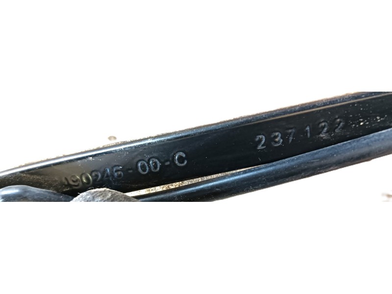 Recambio de brazo limpia delantero izquierdo para tesla model y (5yjy) ev a las 4 ruedas referencia OEM IAM  19024600C 