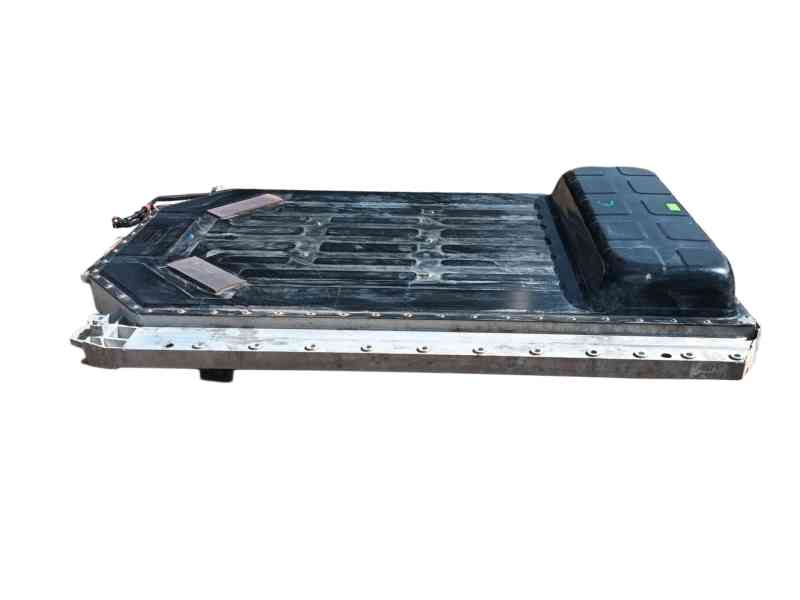 Recambio de bateria para ford mustang mach-e (cgw) ev 4x4 referencia OEM IAM 2825872  