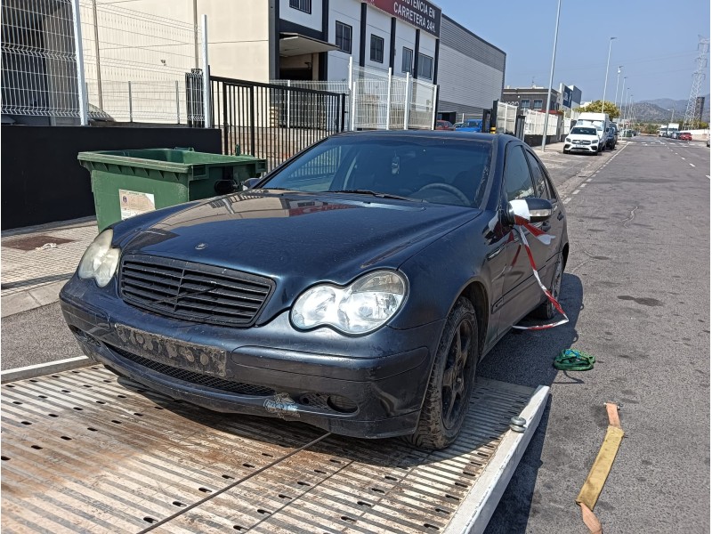 mercedes-benz clase c (w203) del año 2000