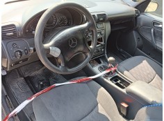 mercedes-benz clase c (w203) del año 2000 2