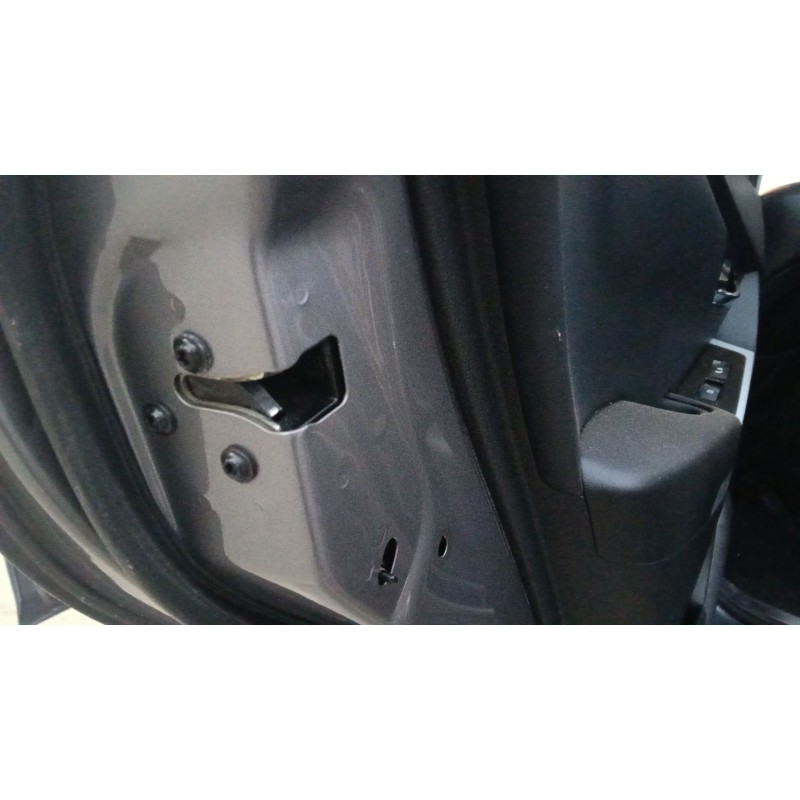 Recambio de cerradura puerta trasera izquierda para ssangyong korando (ck) 2.0 e-xdi referencia OEM IAM 7131034002  