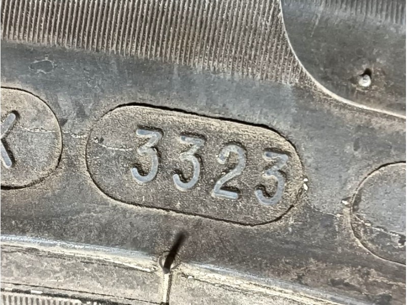 Recambio de neumatico para » otros... modelos referencia OEM IAM 235/50 R19 99V 2 MICHELIN