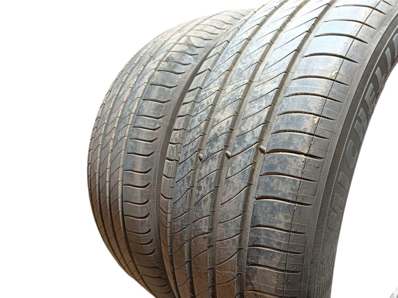 Recambio de neumatico para » otros... modelos referencia OEM IAM 235/50 R19 99V 2 MICHELIN
